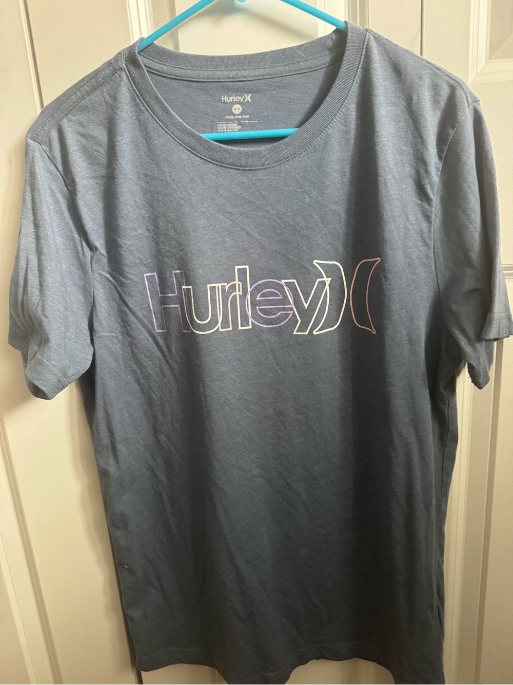 đ 4 for $20 Sale!!
Hurley Short-Sleeve Logo Tee in Slate Blue with Multicolor